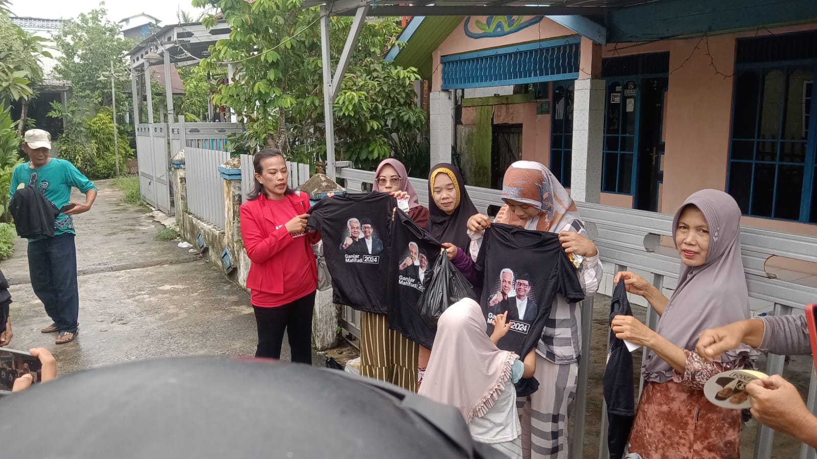 Warga RT.03 Kuin Selatan Sangat Antusias Menyambut Caleg Rista Dari Partai PDI-P Kota Banjarmasin Barat