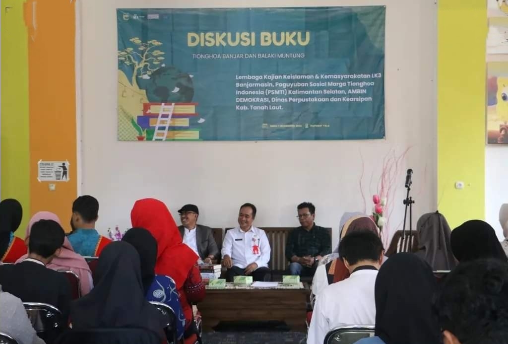 Dispusip Tala Perkenalkan Buku Balaki Muntung dan Tionghoa Banjar